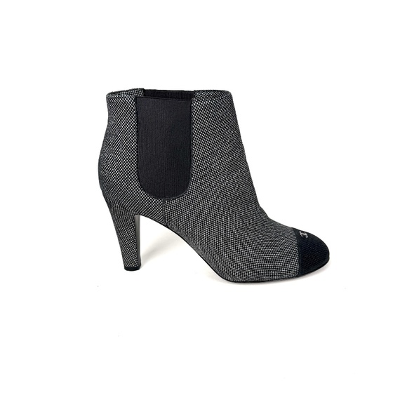 Authentic CHANEL Black Silver Tweed CC Logo Ankle Booties Boots 40 9.5 - Picture 1 of 13